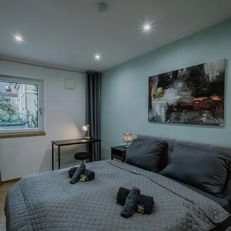 Passaus Motto Appartements! Solo - Paerchen - Familien - Gruppen Apartment *