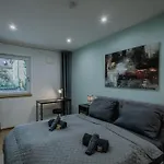 Passaus Motto Appartements! Solo - Paerchen - Familien - Gruppen 아파트 *