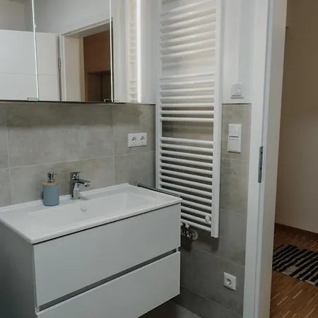 Passaus Motto Appartements! Solo - Pärchen - Familien - Gruppen *