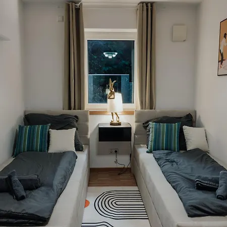 Passaus Motto Appartements! Solo - Paerchen - Familien - Gruppen Пассау